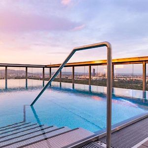 Mca Triiiple I Rooftop Pool I Free Parking I Netflix
