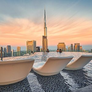 Magical Apartment With Rooftop Pool & Burj Khalifa View