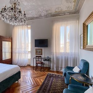 Appartement à 3 Chambres à Coucher