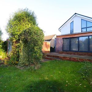 Hutchcomb Villa, 4 Bed Luxury House,Oxford+Parking