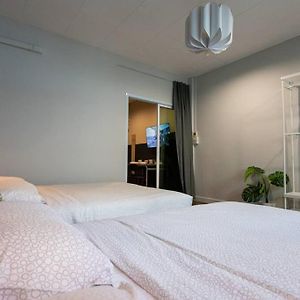 A3 Large Room, Full Facilities