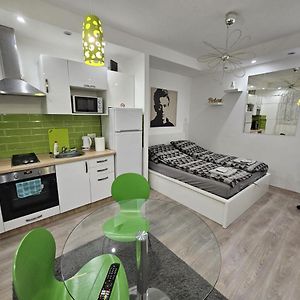 Smart Studio In The Heart Of Budapest