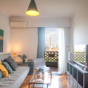 Urban Apartment In The Heart Of Athens