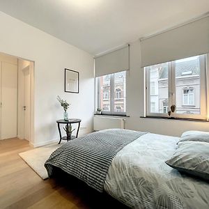 Elegant Flat Cinquantenaire