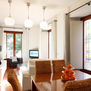 Appartement à 3 Chambres à Coucher