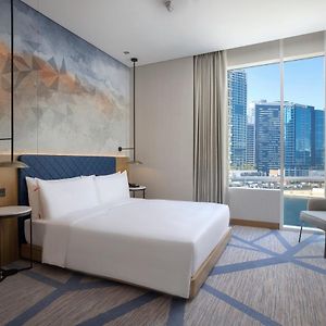 Chambre Accessible aux Personnes à Mobilité Réduite Lit King-Size