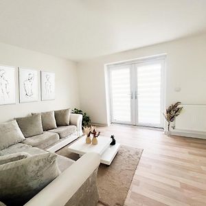 Villa à 2 Chambres à Coucher