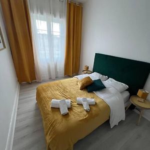 Appartement à 3 Chambres à Coucher