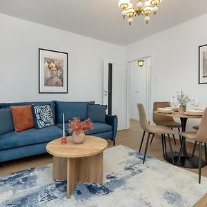 Central Warsaw Apartment Zurawia By Noclegi Renters