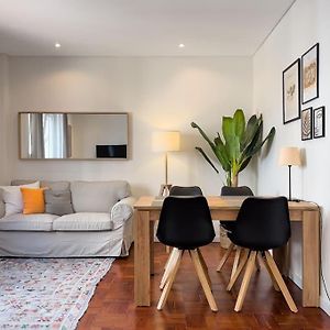 Appartement à 2 Chambres à Coucher
