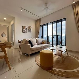 Appartement à 3 Chambres à Coucher
