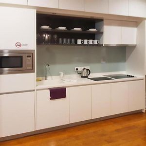 Suite à 3 Chambres à Coucher