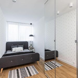 Superapart Jana Pawla Ii, Apt 302 Cozy Urban Retreat, Perfect For Couples