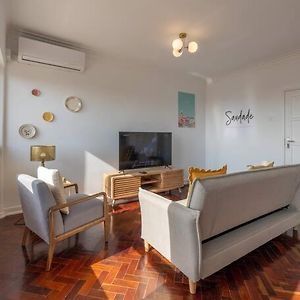 Appartement à 2 Chambres à Coucher