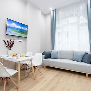 Goodwind Aparthotel