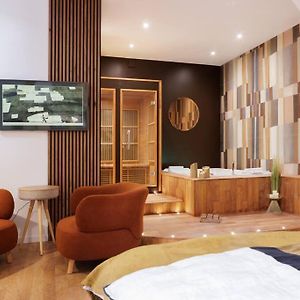 La Suite Du 21 - Jacuzzi - Sauna - Centre Ville