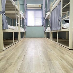 Dormitory Room Mixed