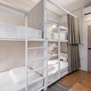 Dormitory Room Mixed