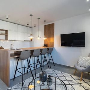 Appartement à 2 Chambres à Coucher
