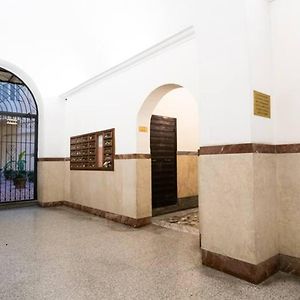 Simona'S Vatican Buddyrent