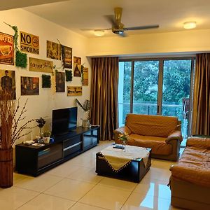 5 Changkat Bukit Bintang 5 Minutes To Alor Street Bukit Ceylon Klcc Pavilion Apt 3R2B 10 Pax