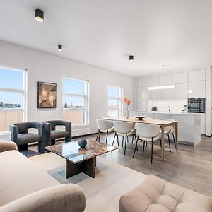 Appartement à 3 Chambres à Coucher