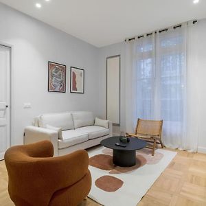 Appartement à 2 Chambres à Coucher