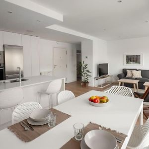 Appartement à 3 Chambres à Coucher