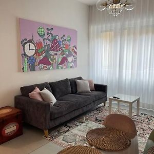 Appartement à 2 Chambres à Coucher