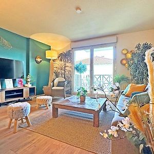 Appartement à 3 Chambres à Coucher