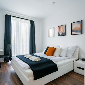 Appartement à 2 Chambres à Coucher