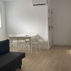 Appartement à 3 Chambres à Coucher