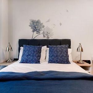 Appartement de Luxe à 1 Chambre à Coucher