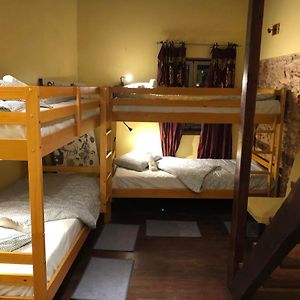 Pequeno Hostel