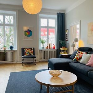 Cool And Light 2 Room Apartment In Sofo