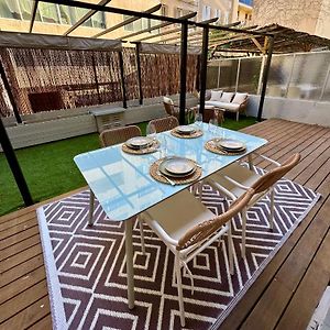 Cocon 2 Pieces Avec Grande Terrasse A Vauban
