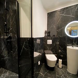Appartement de Luxe à 1 Chambre à Coucher