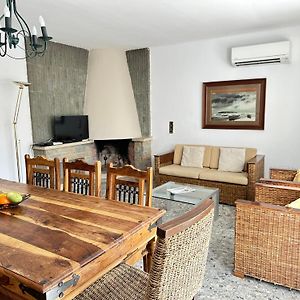 Appartement à 4 Chambres à Coucher