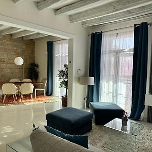 Appartement à 3 Chambres à Coucher
