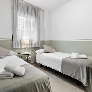 Appartement à 4 Chambres à Coucher