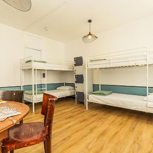 Chambre Juste Pour Femmes Dortoir