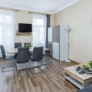Appartement à 2 Chambres à Coucher