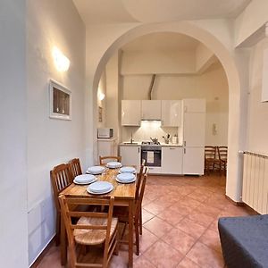 Appartement à 3 Chambres à Coucher