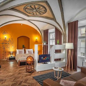7 Tales Suites