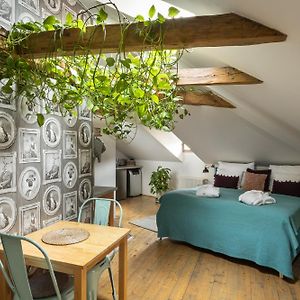 Bohemian Chic 2 Bedroom 2 Bathroom Loft With Hanging Chair