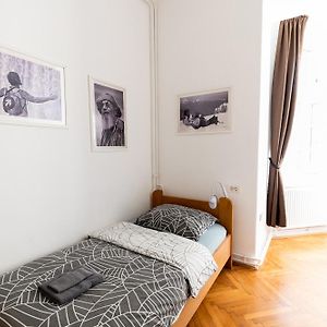 Galeria Rooms