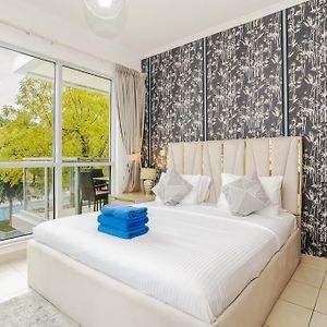 Appartement à 4 Chambres à Coucher