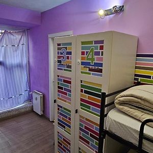 Dormitory Room Mixed