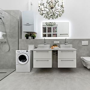 Appartement d'Opéra à 3 Chambres à Coucher