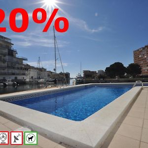 Appartement à 2 Chambres à Coucher